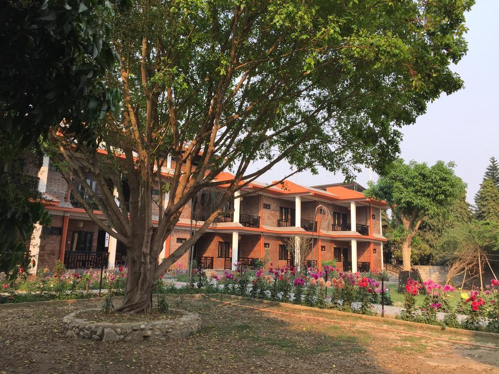 Hotel Chautari Garden Sauraha